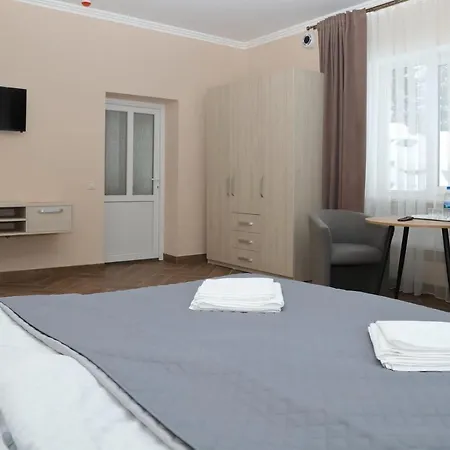 Lastivka Guest House Yablunytsya Exterior photo