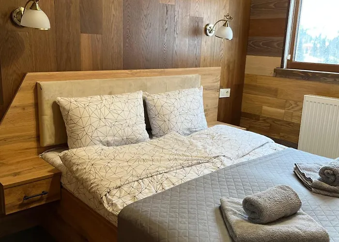 Lastivka Guest House