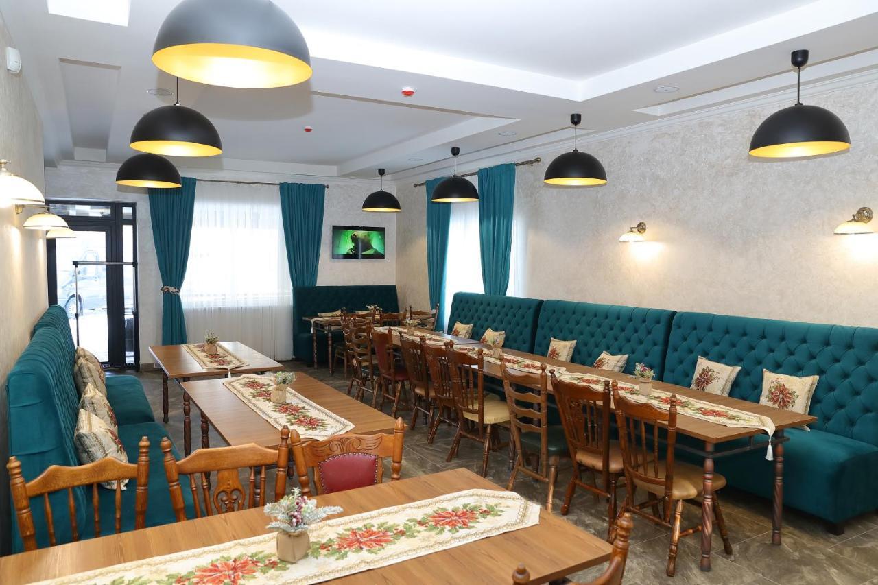 Hotel Lastivka