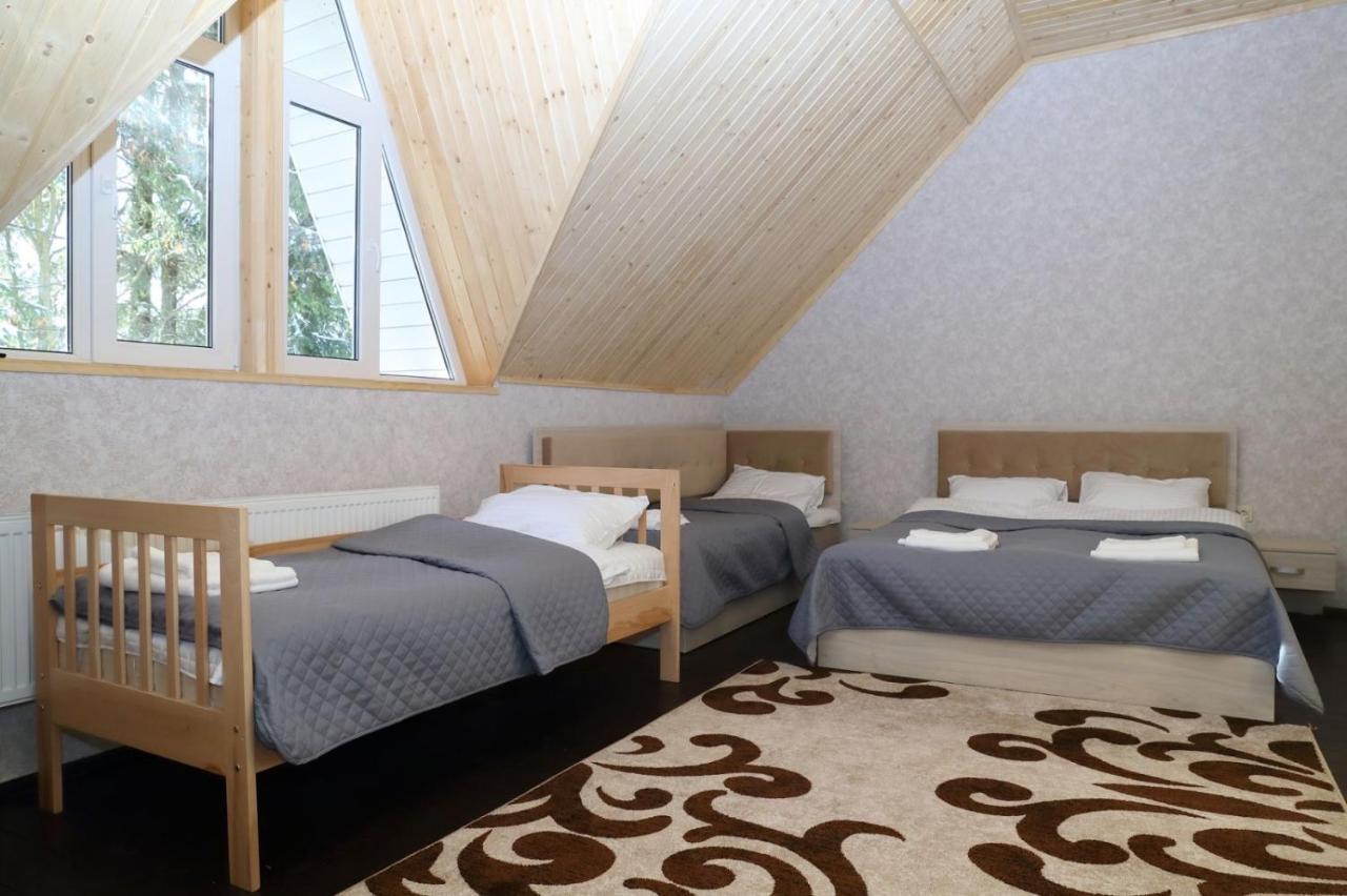 Lastivka Hotel Yablunytsya